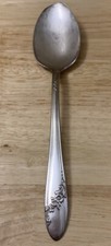 Vintage 1946 Oneida Queen Bess II Tudor Silver Plate Community Serving Spoon
