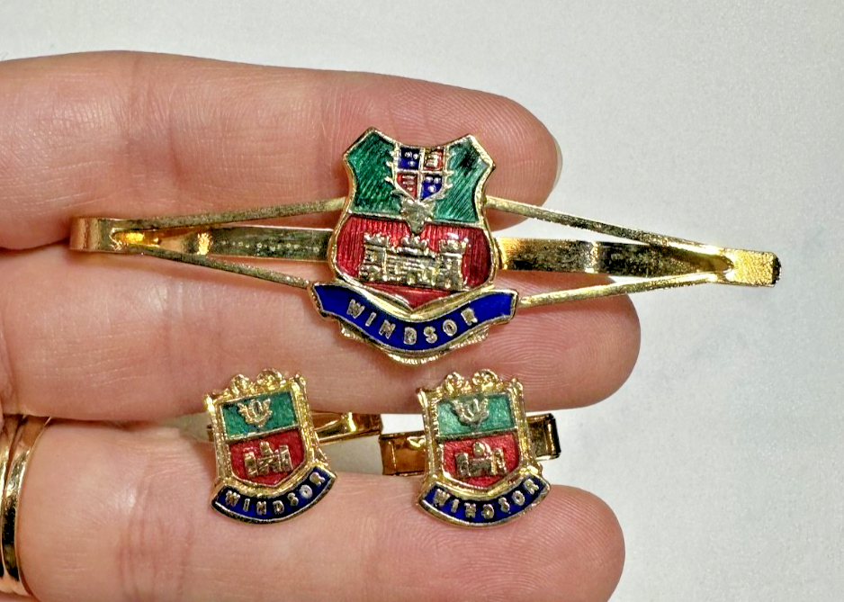 Vintage Royal Windsor Castle Red Blue Green Enamel UK Set