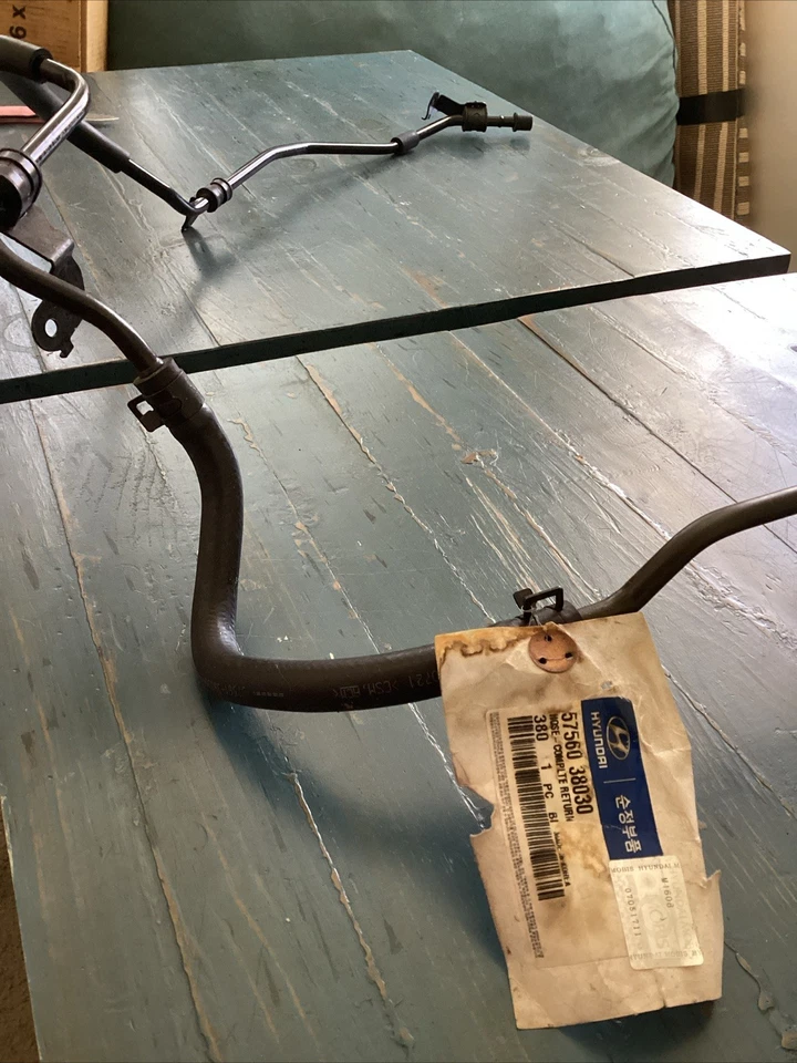 Manguera de retorno Hyundai 57560-38030 (dirección asistida) 1999-2005 Hyundai Sonata Foto 4 de 4