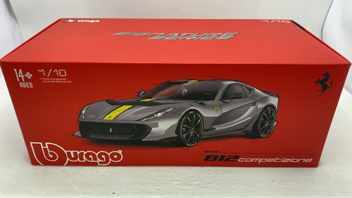 BBU01647 Bburago Ferrari 812 Competizione 1/18 2021 - Foto 7 di 8