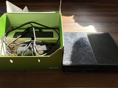 Xbox One Kinect console (no Controller) Working System! Comes With Original Box