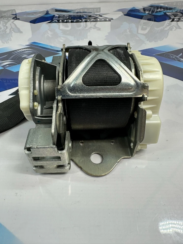 Cinturón de seguridad pasajero delantero derecho Hyundai Sonata 2011-2015 888204R000ry OEM 252222 Foto 4 de 4