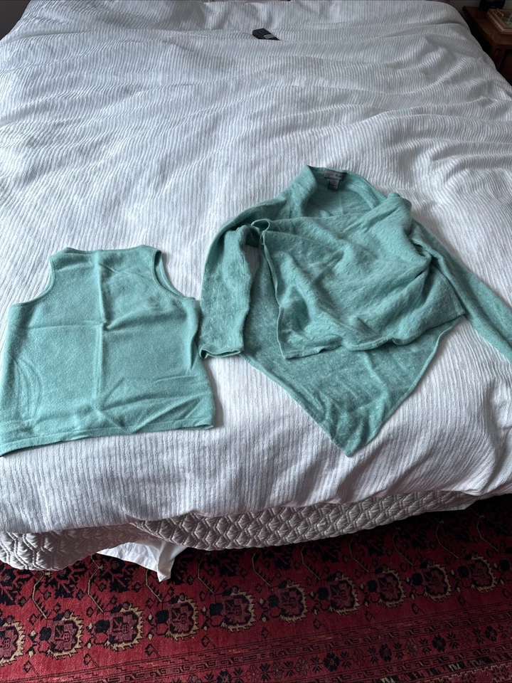 Juego de 2 piezas Lulu Bravo, top y suéter/chal, talla S, 100 % cachemir, color verde Foto 2 de 4