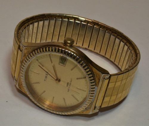Montre Vintage Timex à Remontage Manuel - Pour Pièces Ou Restauration