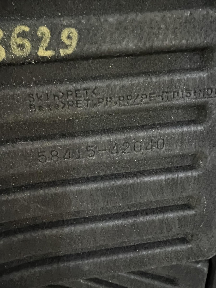 TOYOTA RAV 4 IV A4 Kofferraumteppich 58415-42040 #D8629 2.00