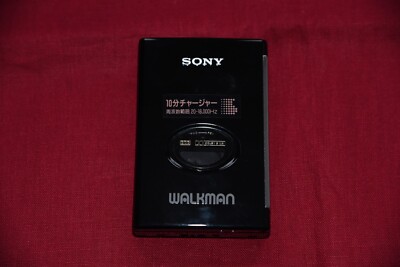 SONY　カセット ウォークマン　WM-609 Sony WM-609 Walkman Portable Cassette Player WORKING NEW