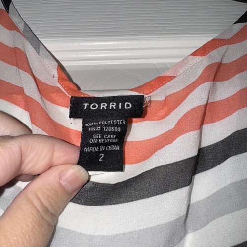 Camiseta sin mangas Torrid talla 2 a rayas transparentes - Imagen 5 de 6