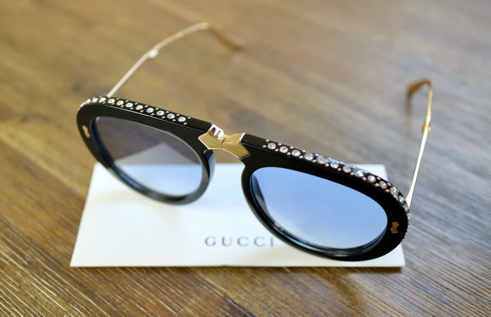 Gucci GG0307S 56mm Foldable Aviator Sunglasses in Black w.Crystals and Blue Lens - Image 2 of 4