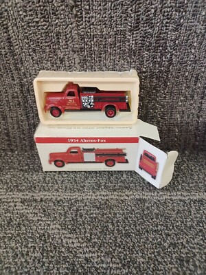 1999 Readers Digest 1954 AHRENS-FOX  Firetruck 1:64th Scale Firetruck