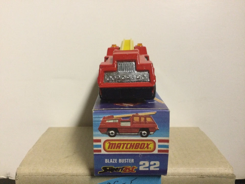 Lesney Matchbox Superfast 22C-5 Blaze Buster,black base, silver Interior - Image 4 of 4