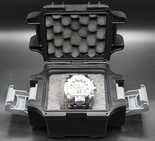 Invicta Reserve Bolt Zeus Chrono Watch 30872 with Case Pre-owned FREE SHIPPING