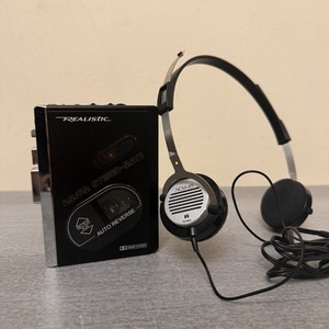 Vintage Realistic Nova 45 Headphones Audio 1980's Stranger Things Bundle MINT⭐️