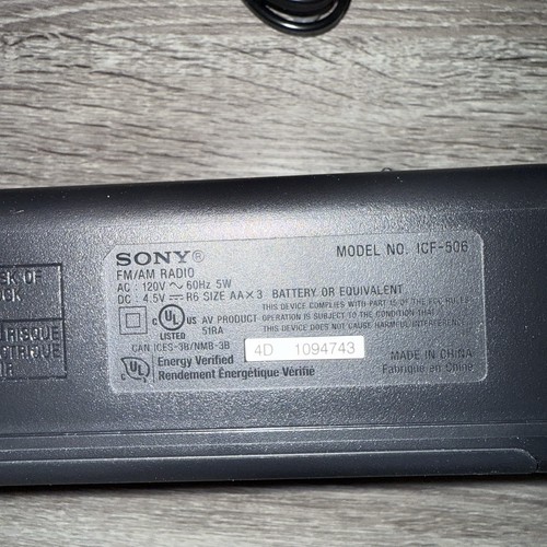 Sony ICF506 Analog Portable/Tabletop Radio - Picture 6 of 6