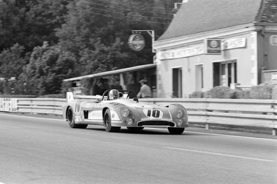 Francois Cevert Jean-Pierre Beltoise Equipe Matra-Simca Shell Matr- Old Photo 16