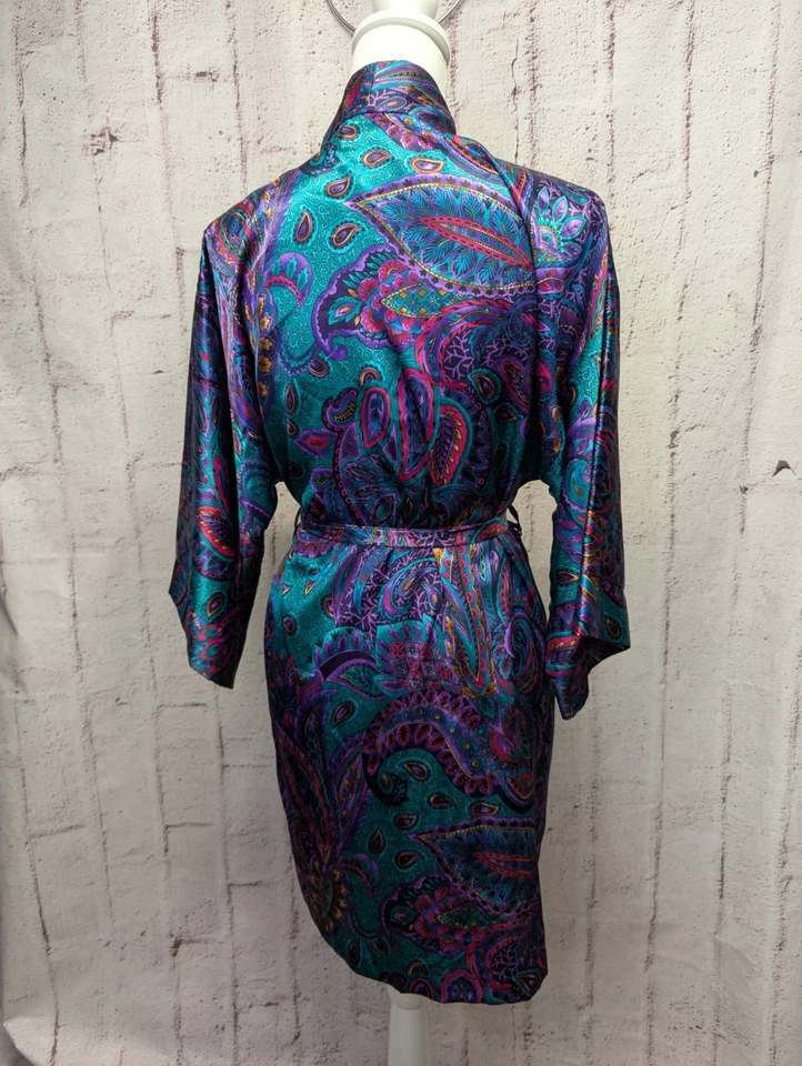 Bata lencería vintage de bolsillo púrpura sedoso de la dinastía California S pequeña Foto 2 de 4