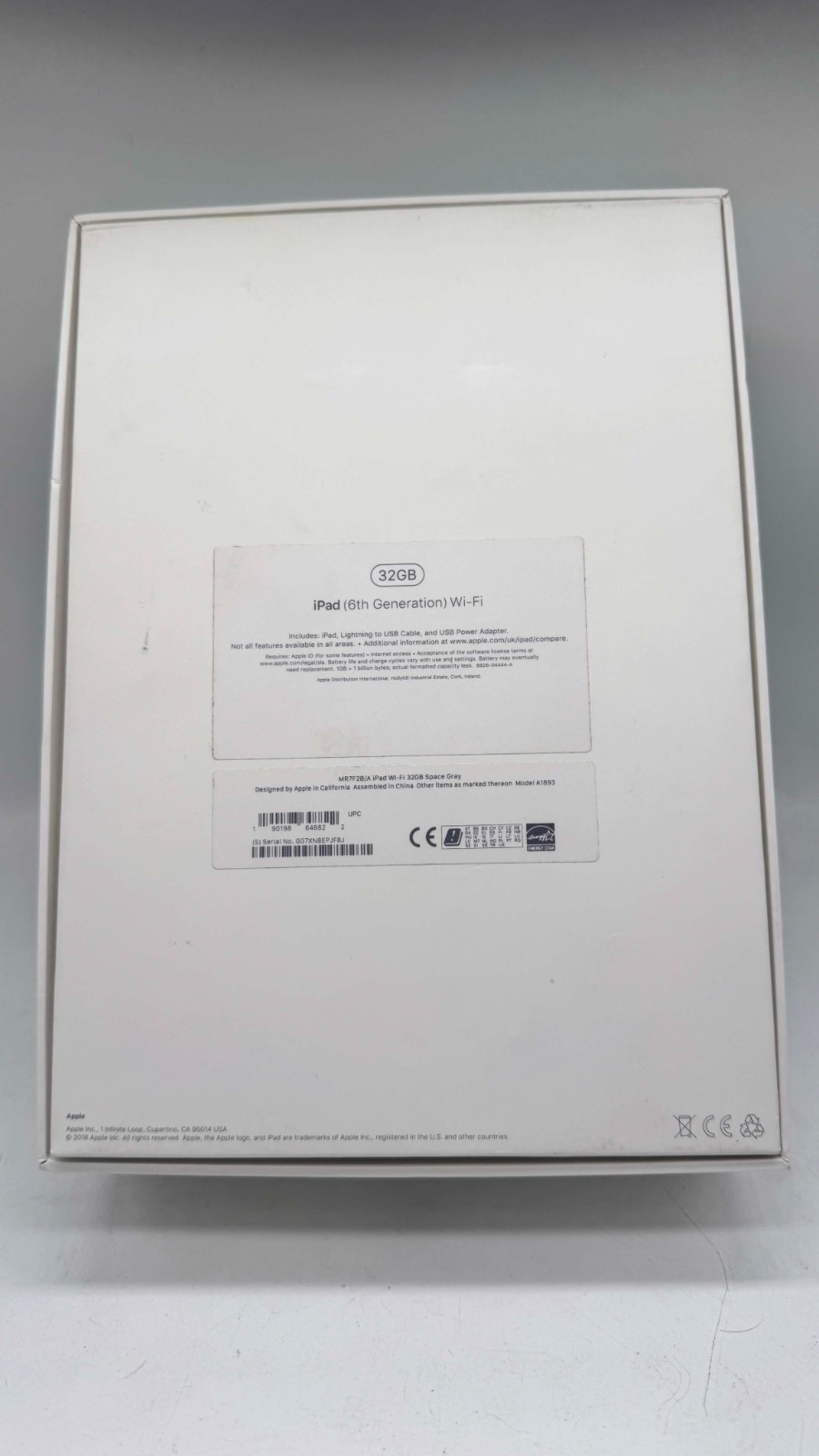 Apple iPad 6th Gen. MR7F2B/A 32GB Wi-Fi  9.7in. - Space Grey image 9
