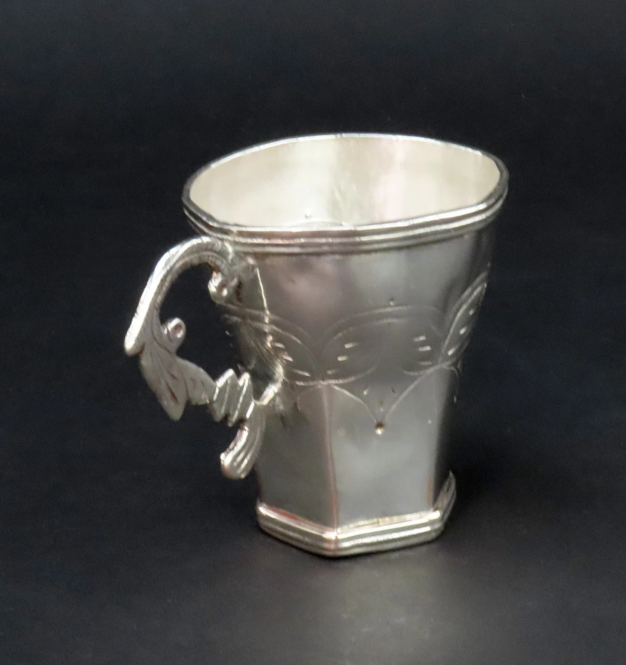 Taza de Plata Colonial Española Siglo XVIII Limpia Sin Mono 2 1/2 Pulgadas Foto 2 de 4