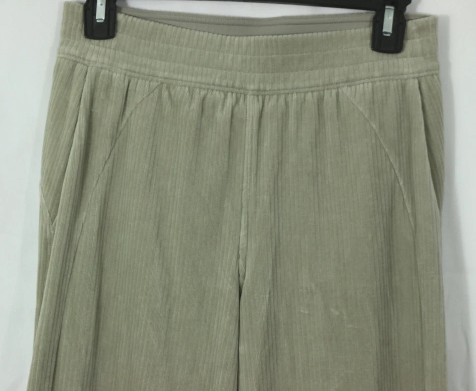 Lululemon Scuba Mid-Rise Wide-Leg Pant Velvet Cord Size 4 Tan Cream LW5FRES - Image 4 of 4