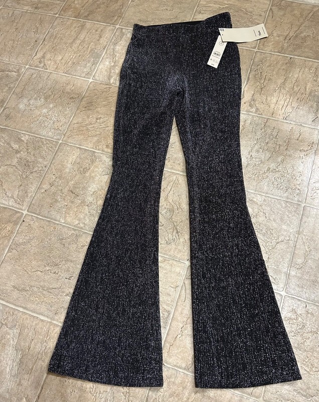 womens black/silver metallic fare leggings size XS  (0-2) No Boundaries