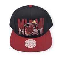 Mitchell & Ness Miami Heat Cross Check Black/Red Adjustable Snapback Hat