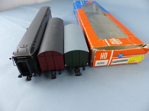 Lot de 3 wagons ROCO 4293 Bundespost + 2 wagons couvert ROCO PIKO Ho 1/87 - Picture 3 of 5