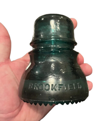 NICE SWIRLED BROOKFIELD HOOPSKIRT STYLE GLASS INSULATOR Aqua Blue Green -Thick!