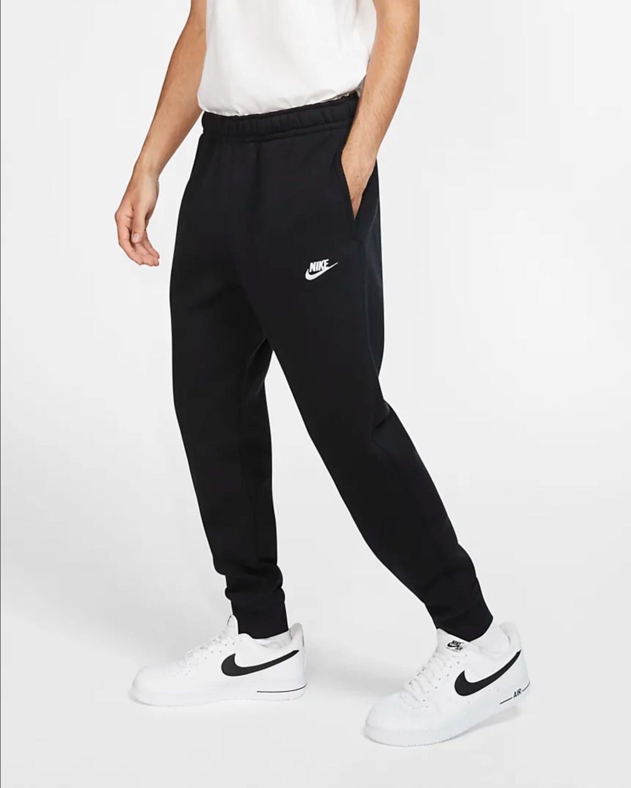 Nike Menu0026#039;s Standard Fit Taper Leg Club Fleece Joggers - Black Small -  Brand New | eBay