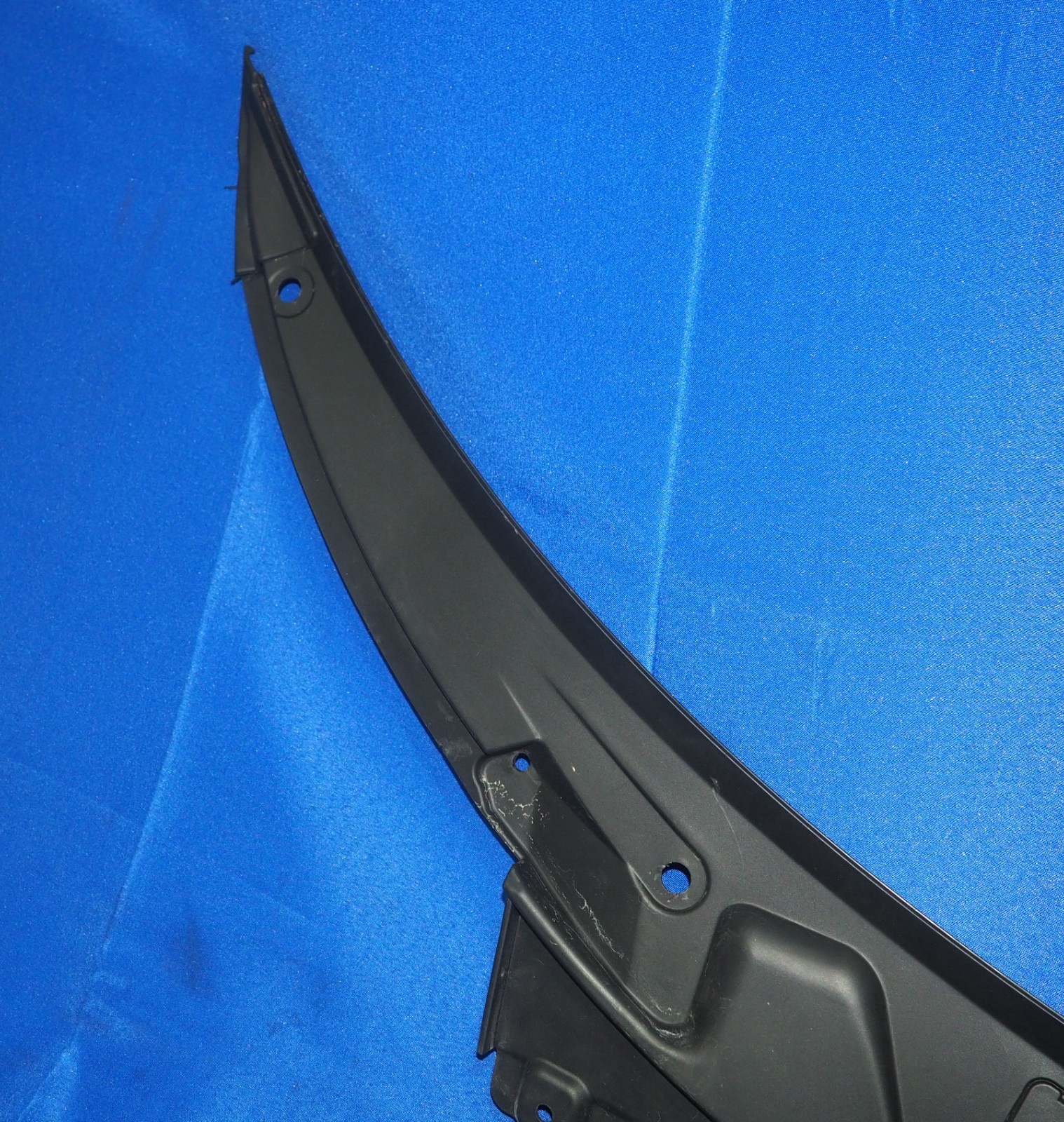 2022-2026 Maserati MC20 MCPura Windshield Cowl Trim Cover Plate OEM 1500 Miles!