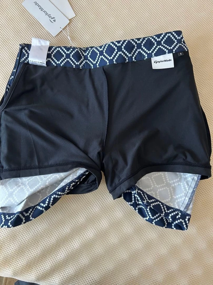 TaylorMade Women's Diamond Pattern Golf Skirt Navy White with Shorts Used - Image 3 of 4
