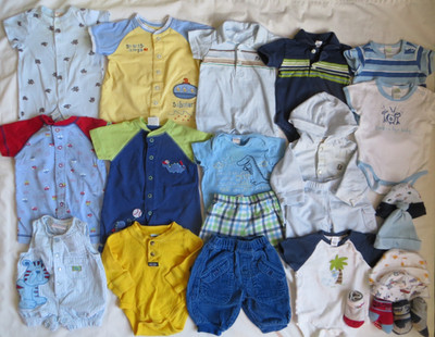 24 Piece Lot Old Navy GAP Rompers Bodysuits Onepieces Spring Summer Boys 0-3M