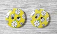 wood flowers buttons sewing 2 holes 1/2 inch yellow green 2pc