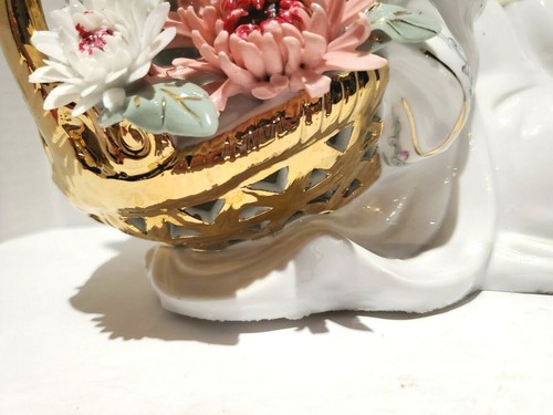 Geisha Porcelain Figurine Statue Basket Flowers Gold Trim AS IS - Picture 8 of 12