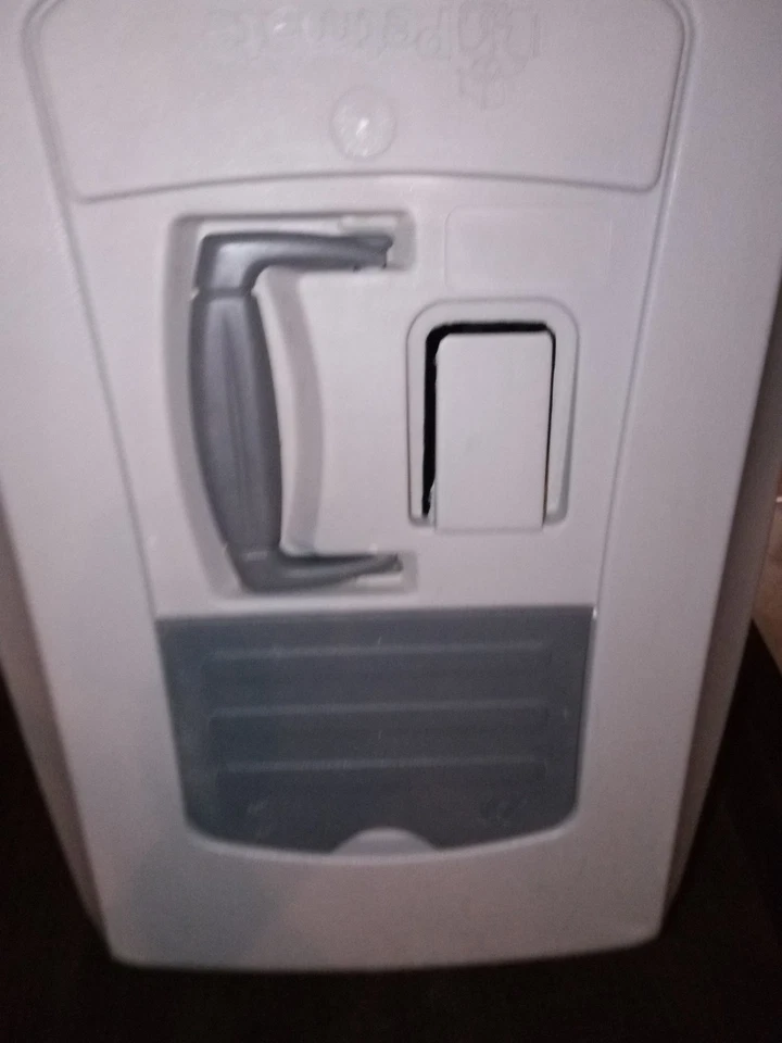 Sparingly Used Petmate Kennel  Cab  Excellent  Çondition Extra Çlean. - Image 3 of 4