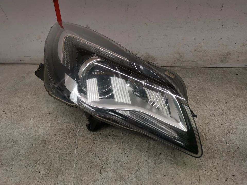 VAUXHALL INSIGNIA RIGHT HEADLIGHT XENON 2013-2017 MK1 FACELIFT 13426666 #97850
