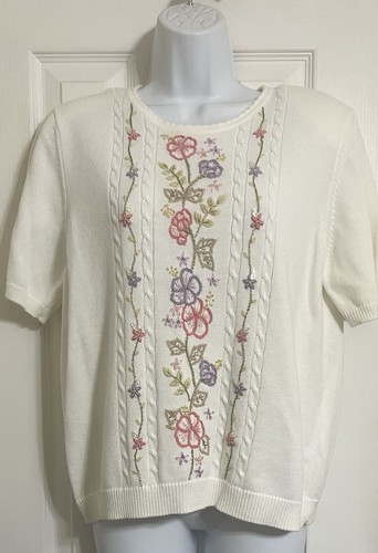 ALFRED DUNNER PETITE M CREAM KNIT FLORAL EMBROIDERED & BEADED SHORT SLEEVE TOP