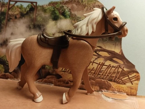 Playmobil Western @ Horse 2010 Brown White Mane Saddle Halter Dark Brown