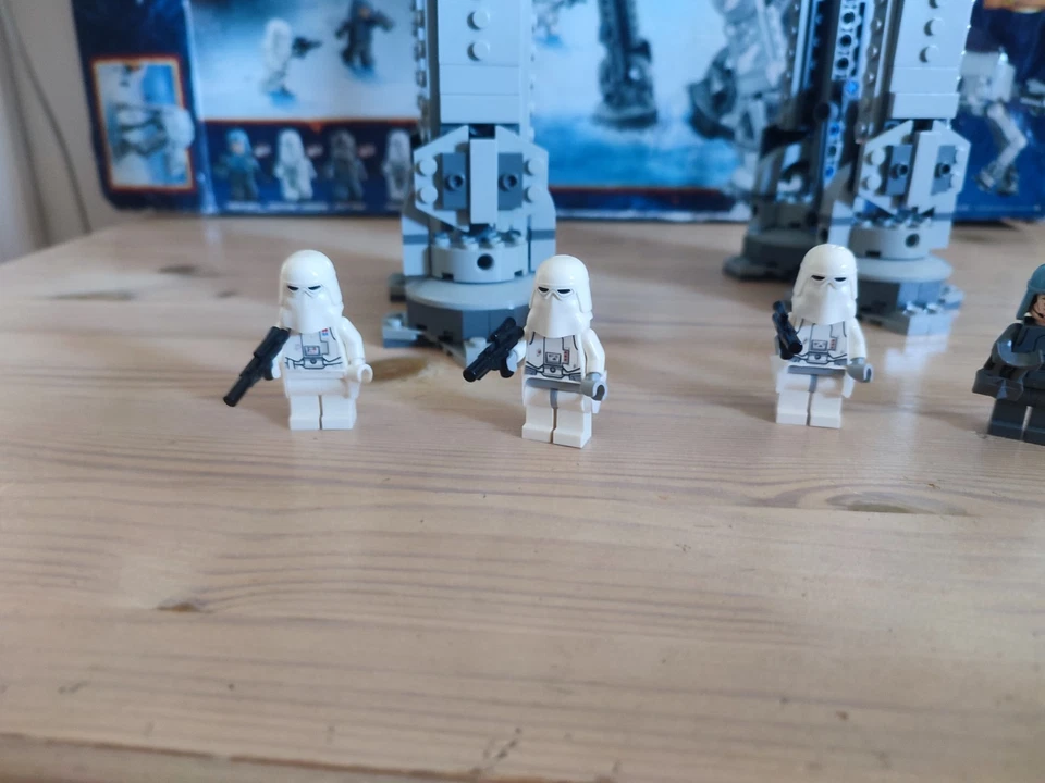 LEGO 75054, foto 3 di 5