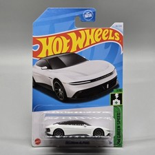 DeLorean Alpha5 7/10 HW Green Speed White 2024 Hot Wheels