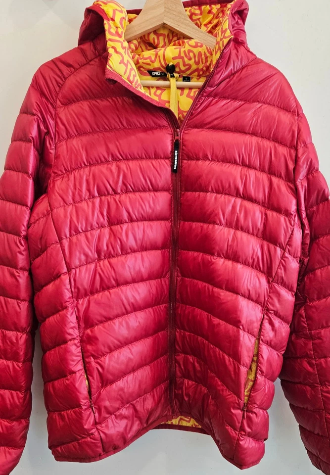 Chaqueta acolchada Keith Haring UNIQLO SPRZ NY MoMa roja ultra ligera grande RARA Foto 2 de 4