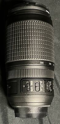 ニコン ED AF-S NIKKOR 70-300mm 1：4.5-5.6 G Nikon ED AF-S Nikkor 70-300mm 1:4.5-5.6 G Lens w Hood, Cap
