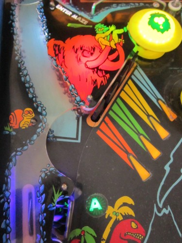 SUPER RARE Gottlieb CAVEMAN ARCADE VIDEO GAME PINBALL MACHINE - Picture 9 of 12