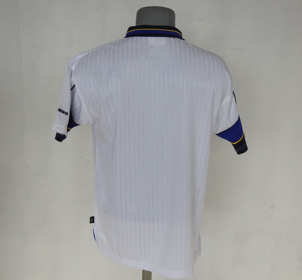 Retro Umbro Sport Athletic T-Shirt White color jersey