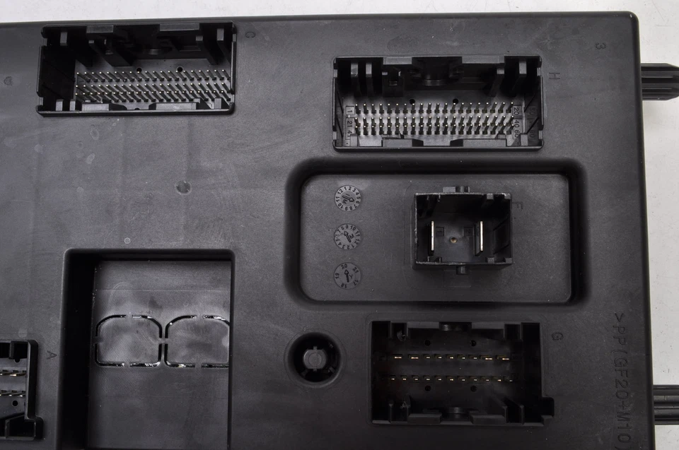 Land Rover Range Rover Evoque II L551 1.5 P300E Modulo Centralina JPLA-14F041-BH - Immagine 3 di 4