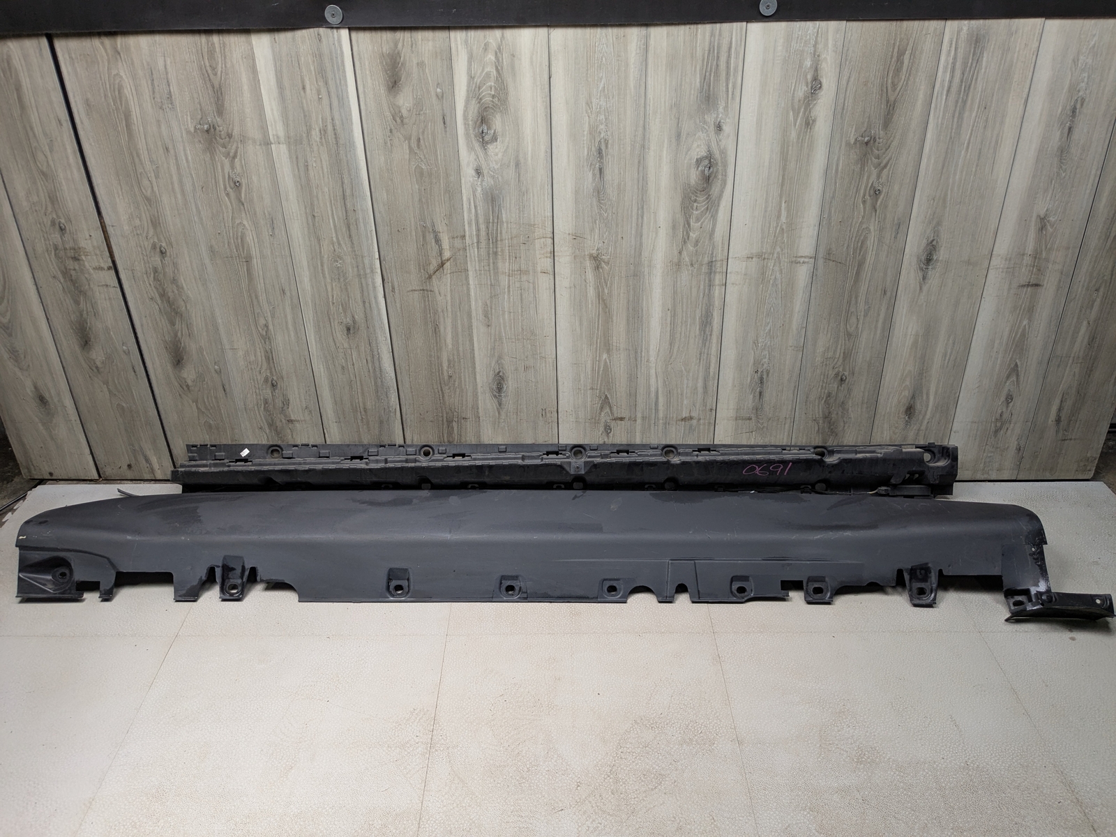 OEM BMW F15 X5 Left Driver Side Running Board Step w Bracket - Fits X5 Models