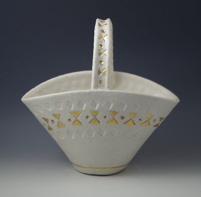 MID CENTURY BITOSSI ITALY RAYMOR LARGE BASKET, WHITE AND GOLD SGRAFFITO 