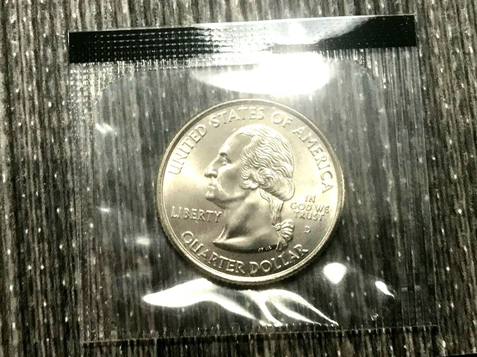 2005  P D S OREGON  State Quarters SATIN FINISH From Proof & Mint Sets  - Image 4 of 4