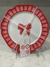 Set 4 Valentines Day 8.5” Melamine Appetizer Dessert Plates Cupcakes & Cashmere