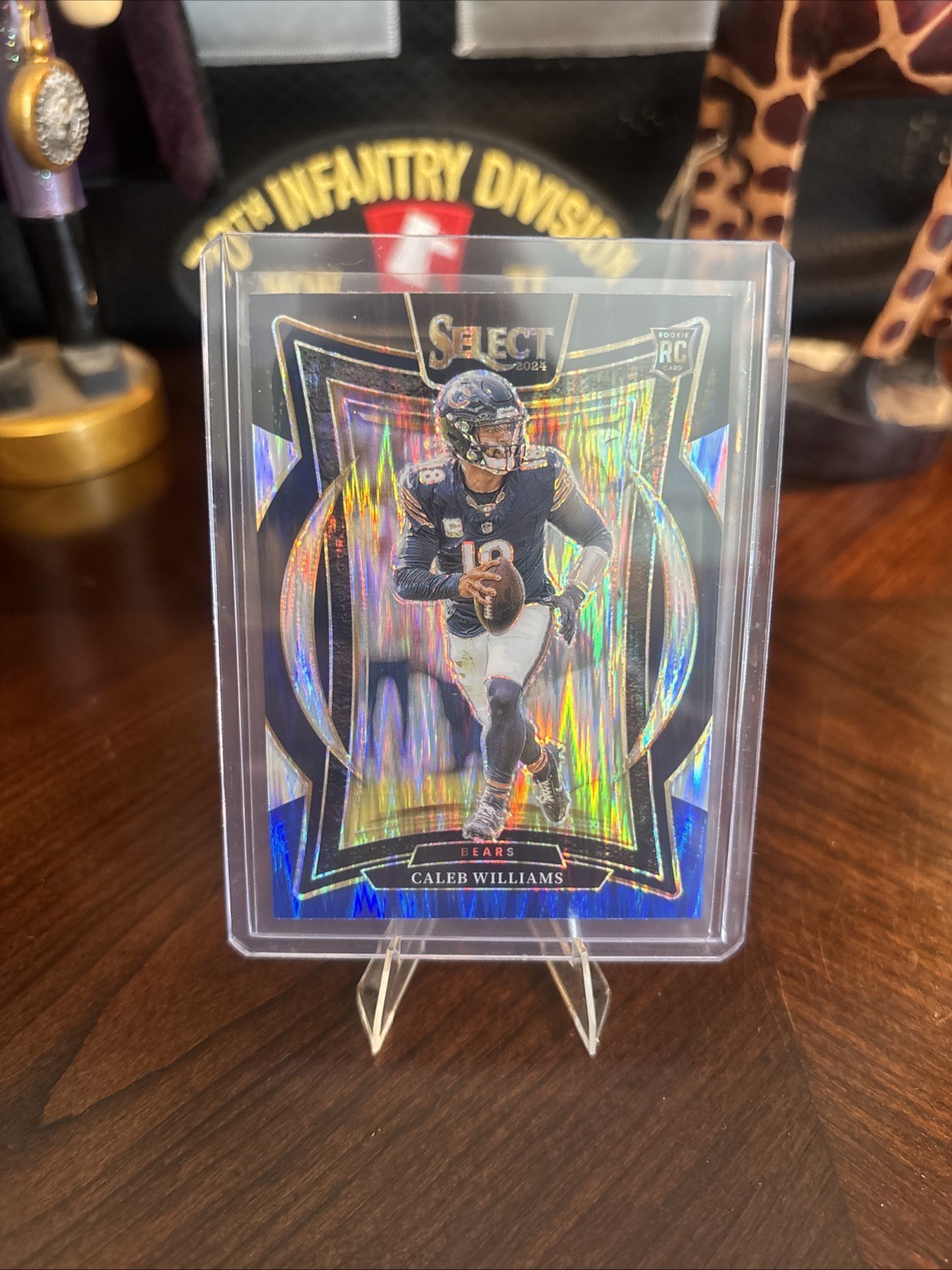 2024 Panini Select Concourse Caleb Williams #25 Black & Blue Shock Prizm (RC)