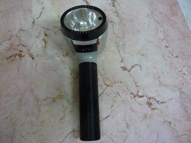 Vintage Honeywell Strobonar - High Performance - Auto 770 - Untested