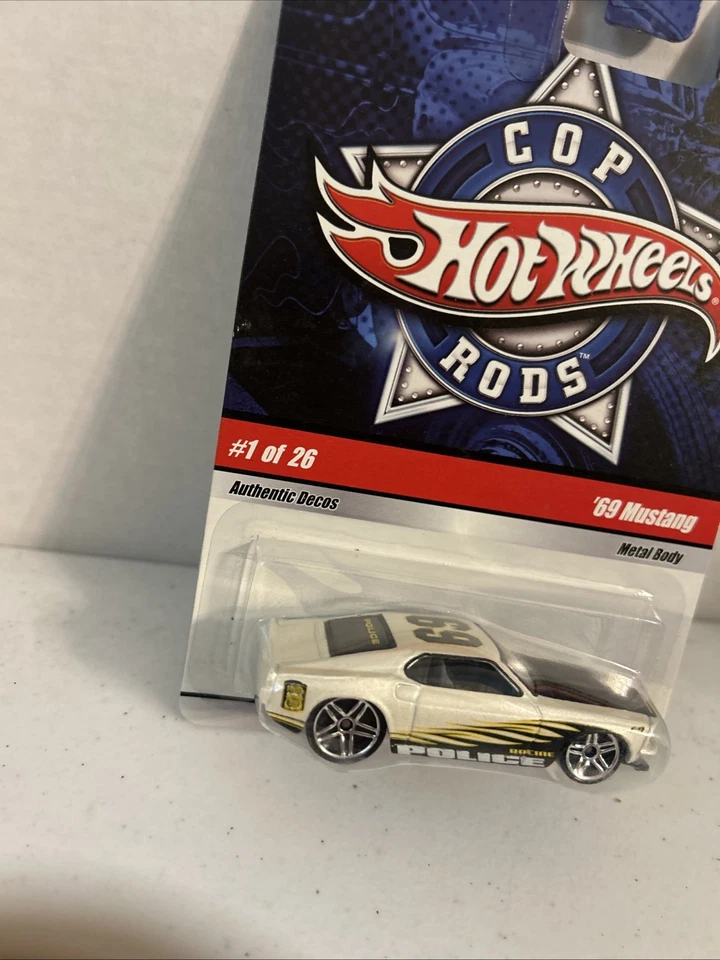 Hot Wheels 2009 Cop Rods 69 Mustang Branco Bom Cartão Envio Rápido! - Imagem 4 de 4